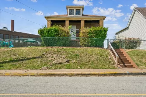 1805 Pallas St, Braddock, PA 15104
