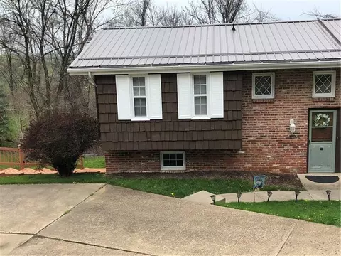 37 Webb Dr, Washington, PA 15301