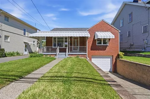 981 Ridge Rd, Bridgeville, PA 15017