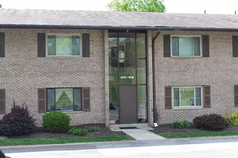 1014 Sanlin Dr, Moon Twp, PA 15108