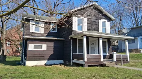 22 State St, Greenville, PA 16125