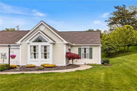 132 Sedeca Dr, Canonsburg, PA 15317