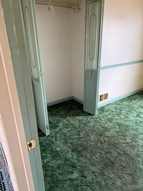 Bedroom - 1015 Cascade Rd, Monaca, PA 15061 photo 1 of 2