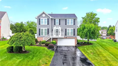 1254 Barnstaple Dr, South Park, PA 15129