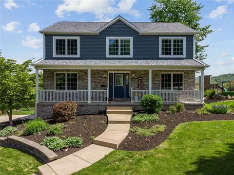 670 Meadowbrook Rd, Trafford, PA 15085