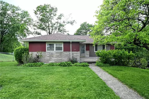 714 Maple Dr, Monongahela, PA 15063