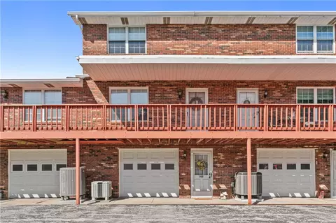 2902 Darlington Rd #502, Beaver Falls, PA 15010
