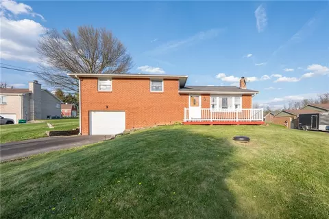 76 Lightcap Rd, Latrobe, PA 15650