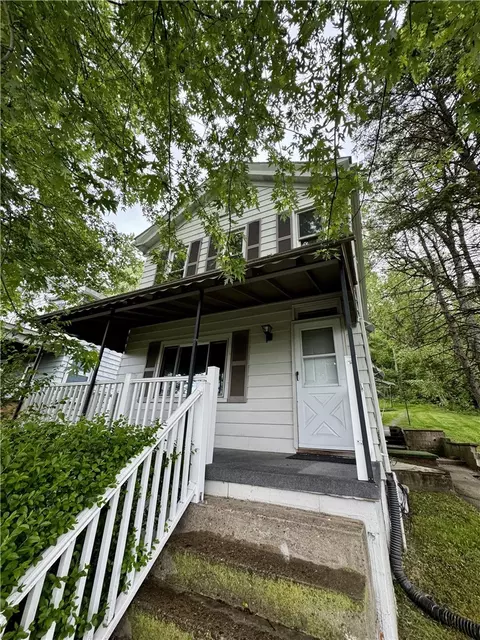 411 5th Ave, Freedom, PA 15042