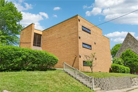 305 Hay St #3-B, Pittsburgh, PA 15221