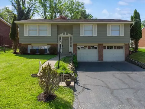 349 Crescent Gardens Dr, Penn Hills, PA 15235