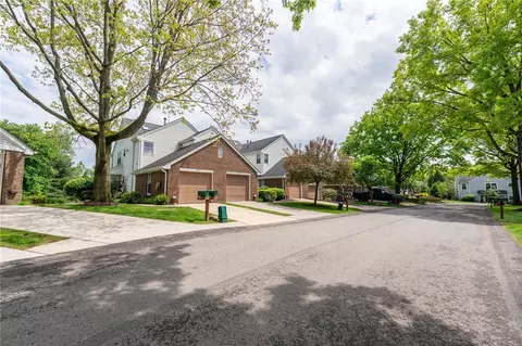 1551 Merion Ln, Oakmont, PA 15139