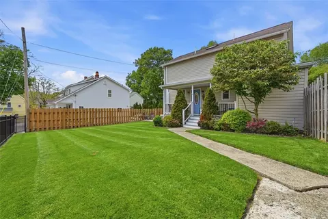 615 Lincoln Pl, Sewickley, PA 15143