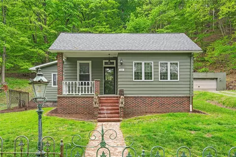 301 Redgate Rd, Sewickley, PA 15143