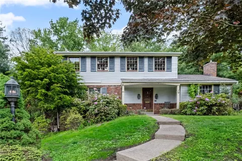 1942 Overland Ct, Allison Park, PA 15101