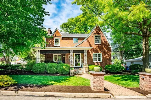 710 Seventh Street P Hts, Beaver Falls, PA 15010