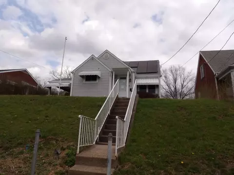 808 Grand Ave, Aliquippa, PA 15001