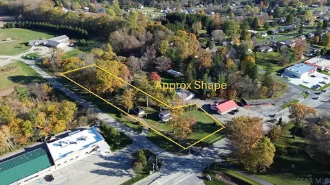 1472 N Center Ave, Somerset, PA 15501