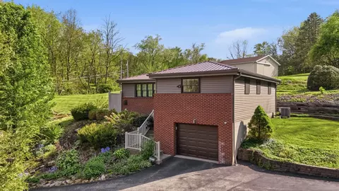 415 Overbrook, Valencia, PA 16059