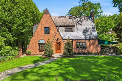 39 Windsor Rd, Pittsburgh, PA 15215