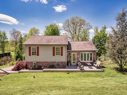 638 Knoll, Apollo, PA 15613
