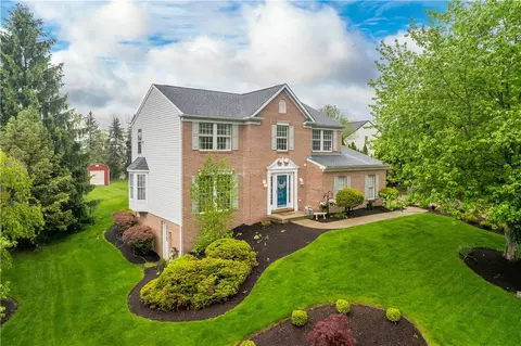 602 Birch Ct, Bridgeville, PA 15017