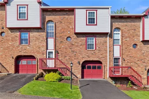 2104 Timberglen Dr, Imperial, PA 15126