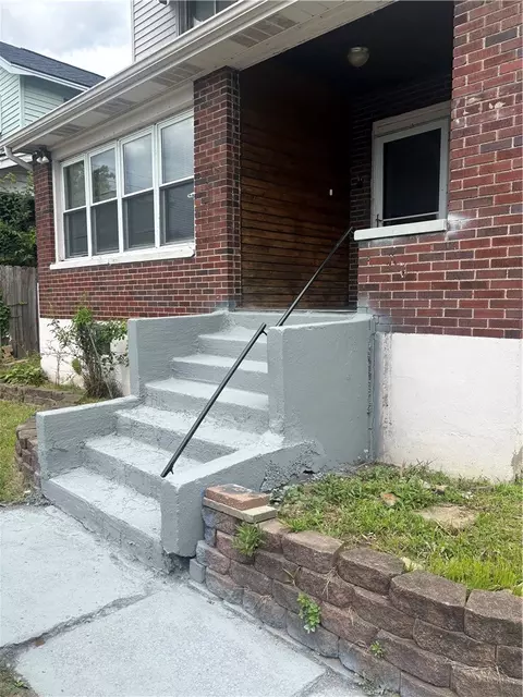 729 Ohio Ave, Glassport, PA 15045