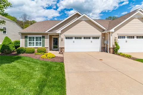 420 Chestnut Ln, Apollo, PA 15613