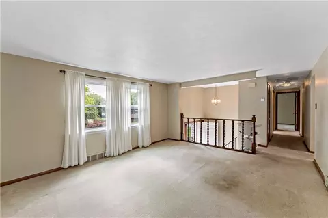 Living - 27 Dover Rd, Irwin, PA 15642 photo 4 of 7