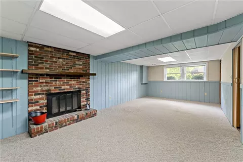 Living - 27 Dover Rd, Irwin, PA 15642 photo 6 of 7