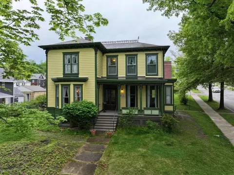 700 4th, Oakmont, PA 15139