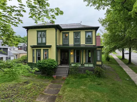 700 4th, Oakmont, PA 15139