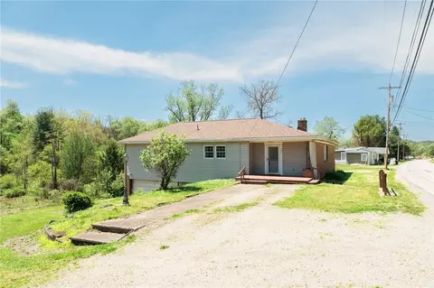 747 Frbk Herbert Rd, New Salem, PA 15468
