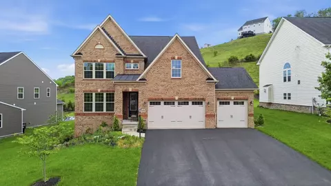 4458 Walnut Rdg, Mcdonald, PA 15057