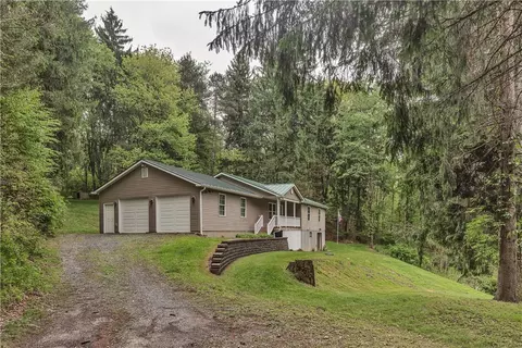 164 Crooks School Rd, Clinton, PA 15026