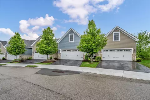 2013 Cool Springs Dr, Pittsburgh, PA 15234
