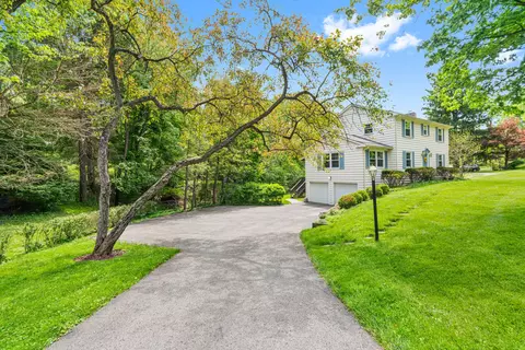 105 Cornwall, Pittsburgh, PA 15238
