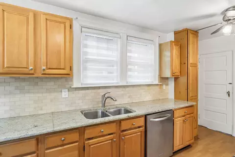 104 Race St, Pittsburgh, PA 15218