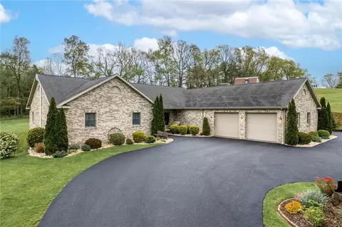 361 Freeport Rd, Butler, PA 16002