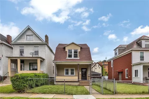 314 Grove St, Mckees Rocks, PA 15136
