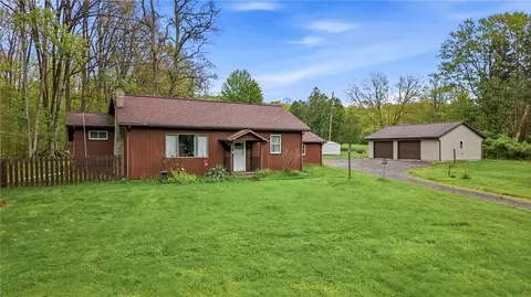 16 Gibson Rd, Greenville, PA 16125