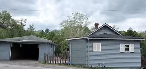 320 Beallsville Rd, Bentleyville, PA 15314