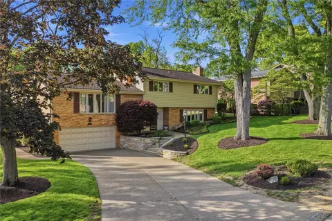 199 Beall Dr, Pittsburgh, PA 15236
