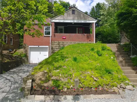 9215 Vantine St, Pittsburgh, PA 15235
