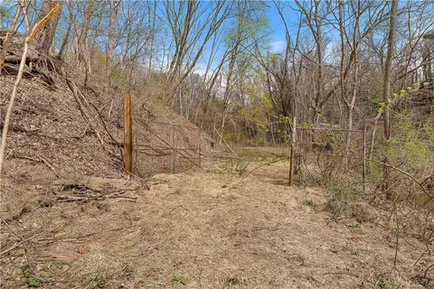 0 Mccully Rd, Allison Park, PA 15101