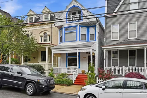 422 Hastings, Pittsburgh, PA 15206