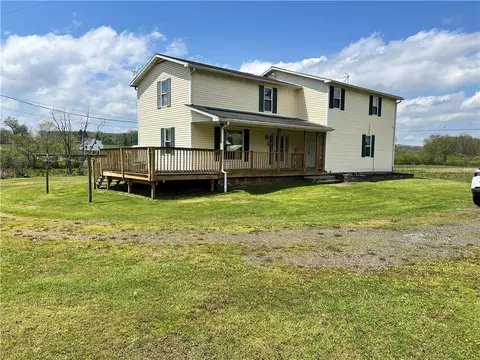 40 Bush Rd, Greenville, PA 16125