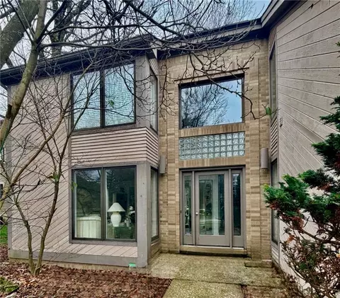 505 Colony Ct, Gibsonia, PA 15044