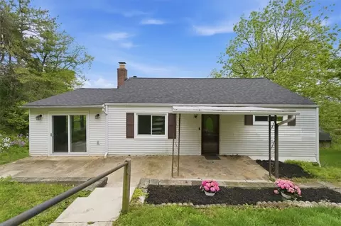 119 Planet Way, Mckees Rocks, PA 15136